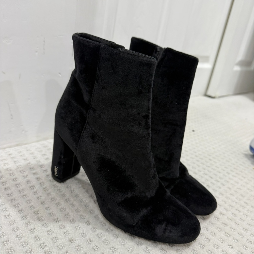 Yves Saint Laurent Black Velvet Ankle Booties size 37 - Picture 6 of 7